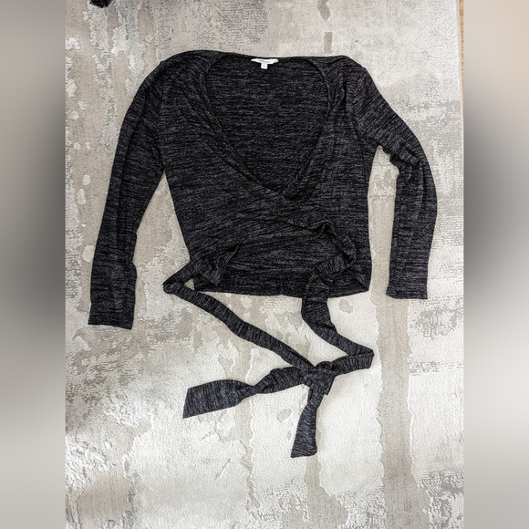 Cardigans and Sweaters - Picture 8 of 10